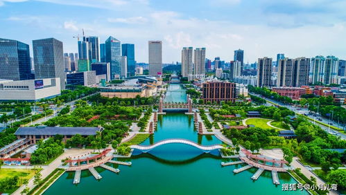 佛山千燈湖現(xiàn)全新保利地標(biāo) 5.5米loft,還是 1 字頭,究竟如何呢